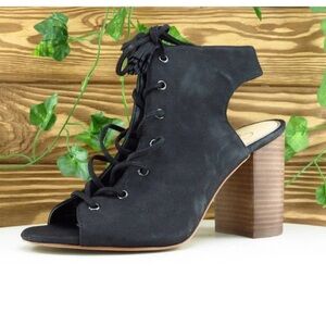 Jessica Simpson black lace up pumps